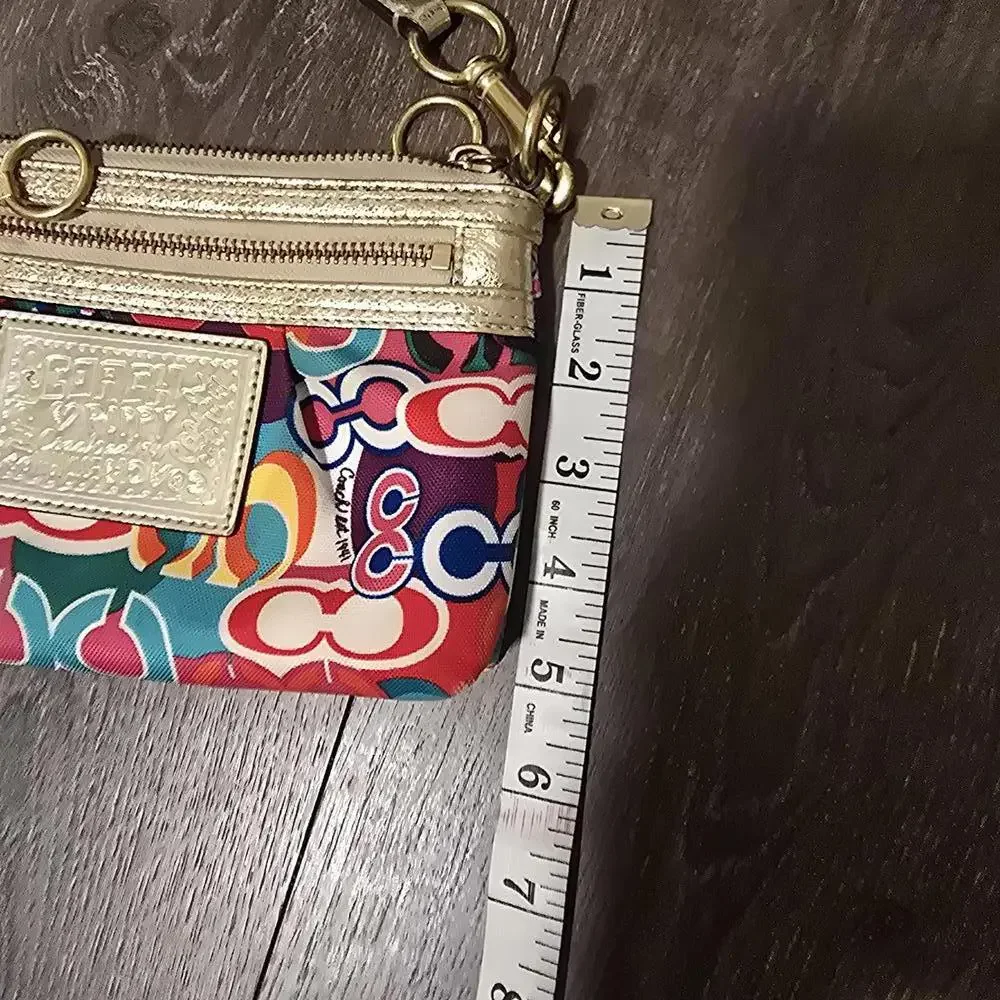 *SOLD*Coach Poppy Multicolor Wristlet Clutch - Picture 9 of 9